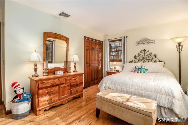 11 Willow Road, New Milford, CT 06776