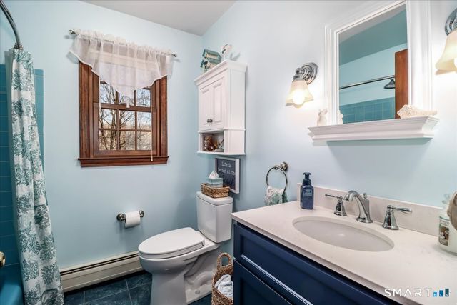 11 Willow Road, New Milford, CT 06776