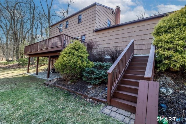 11 Willow Road, New Milford, CT 06776