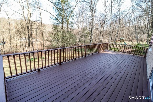 11 Willow Road, New Milford, CT 06776