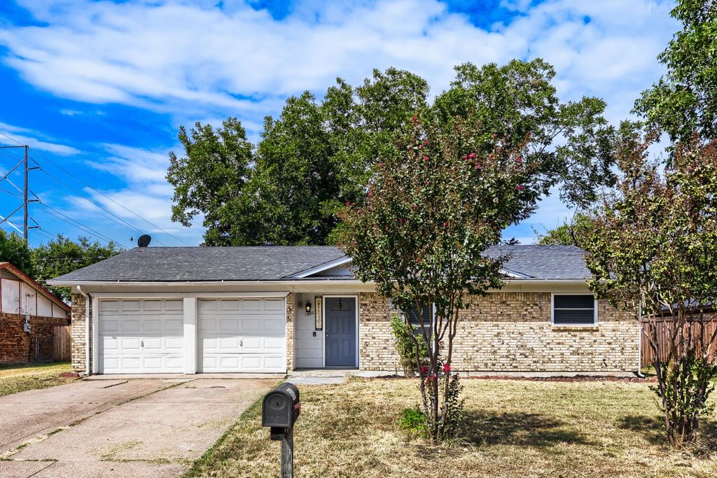 1900 Lomita Lane, Arlington, TX 76010 — photo 2