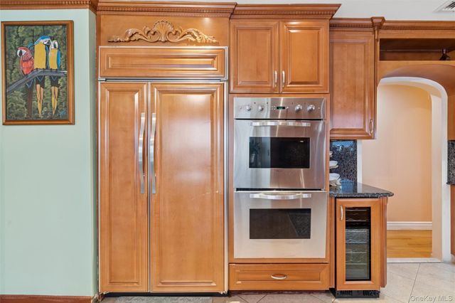 615 E State Street, Long Beach, NY 11561