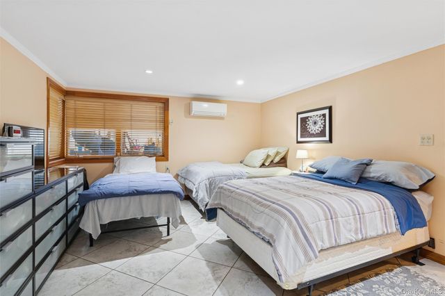 615 E State Street, Long Beach, NY 11561