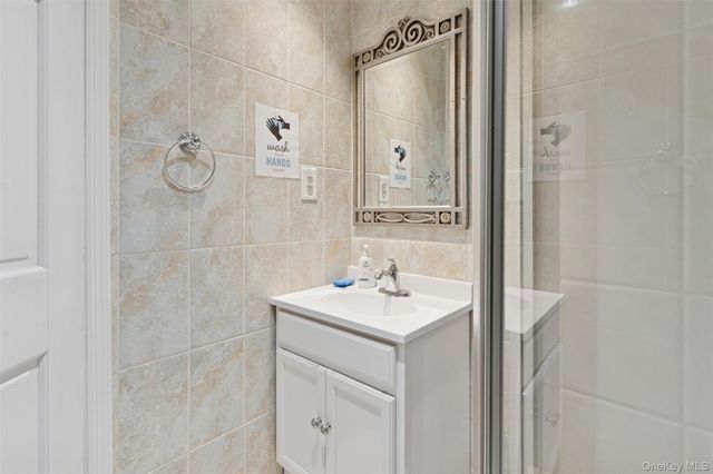 615 E State Street, Long Beach, NY 11561