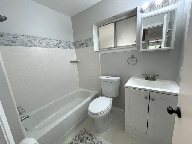419 Ocean Avenue 405, Melbourne Beach, FL 32951