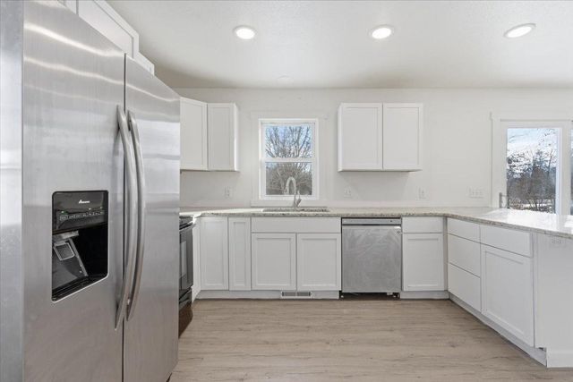 17113 Johnson Road, Brainerd, MN 56401