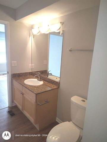 2367 E 70th Place 1A, Chicago, IL 60649