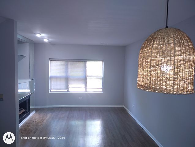 2367 E 70th Place 1A, Chicago, IL 60649