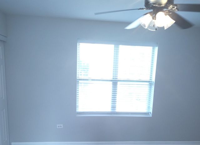 2367 E 70th Place 1A, Chicago, IL 60649