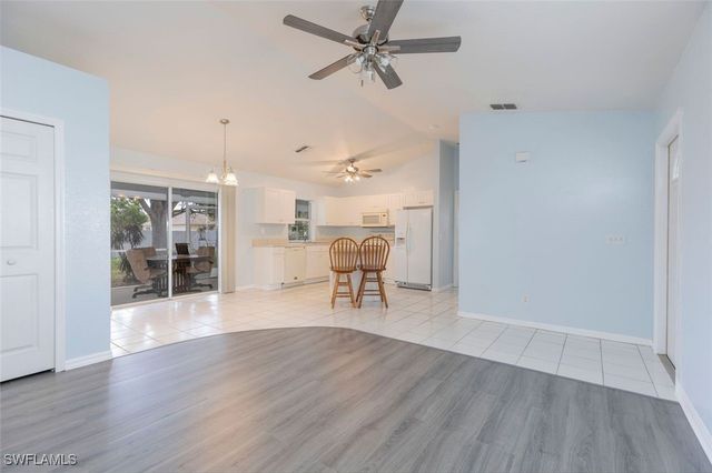 3418 SE 15th PL, Cape Coral, FL 33904