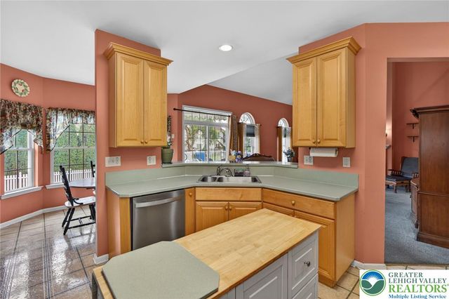 5016 Allen Drive, Hanover Twp, PA 18017