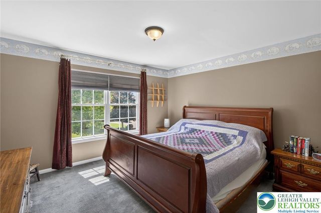 5016 Allen Drive, Hanover Twp, PA 18017