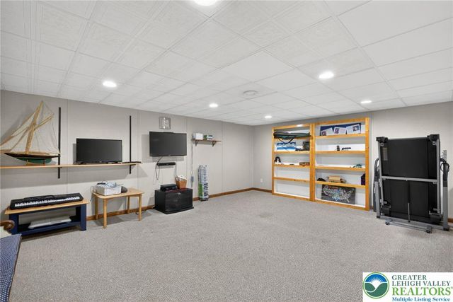 5016 Allen Drive, Hanover Twp, PA 18017