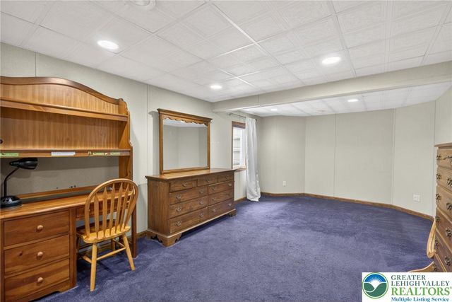 5016 Allen Drive, Hanover Twp, PA 18017
