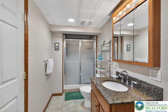 5016 Allen Drive, Hanover Twp, PA 18017