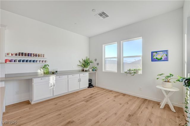 3382 Creek Bend Avenue, Henderson, NV 89044