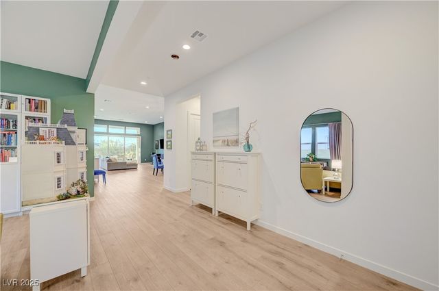 3382 Creek Bend Avenue, Henderson, NV 89044