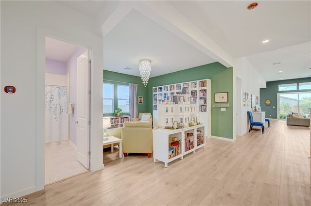 3382 Creek Bend Avenue, Henderson, NV 89044