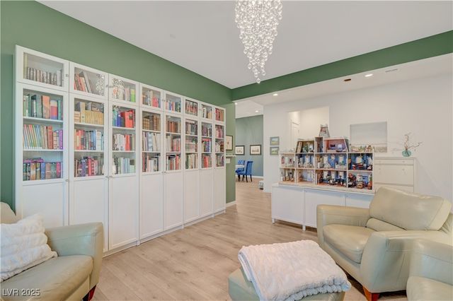 3382 Creek Bend Avenue, Henderson, NV 89044