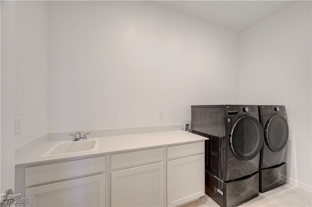 3382 Creek Bend Avenue, Henderson, NV 89044