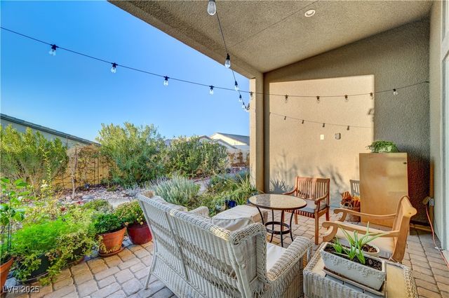 3382 Creek Bend Avenue, Henderson, NV 89044