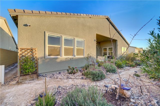 3382 Creek Bend Avenue, Henderson, NV 89044