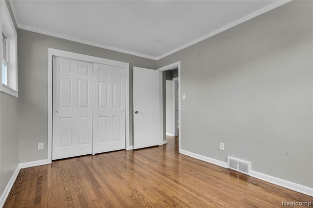 8577 Dixie Lane, Dearborn Heights, MI 48127