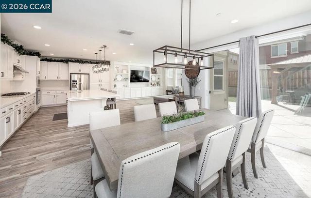 252 252 Lasata Dr, Tracy, CA 95377