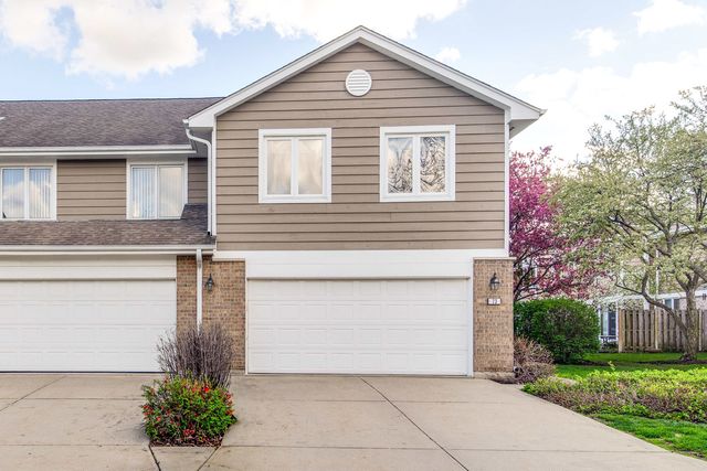 73 Woodstone Drive, Buffalo Grove, IL 60089