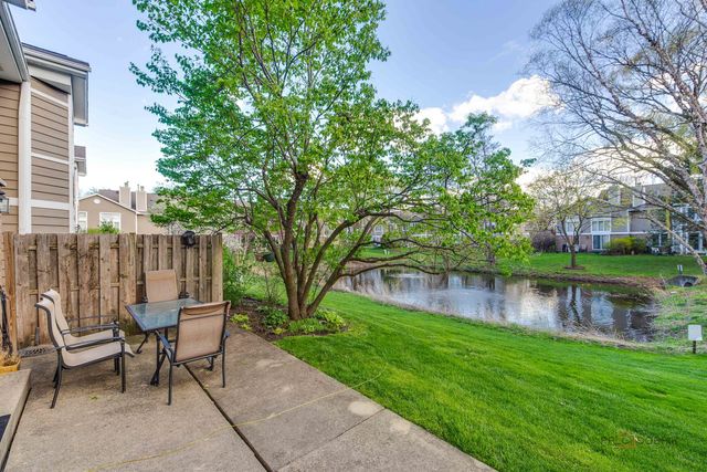 73 Woodstone Drive, Buffalo Grove, IL 60089
