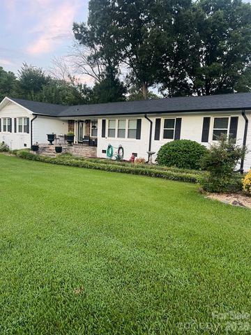 2524 Griffith Road, Monroe, NC 28112