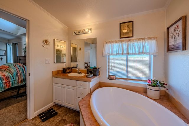 108 Riley Road, Estancia, NM 87016