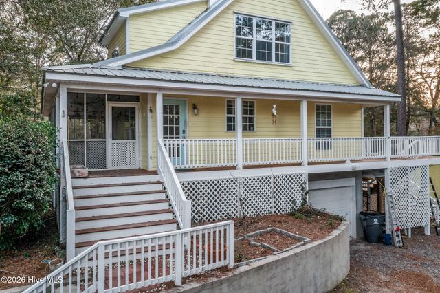 3165 Island Drive SE, Bolivia, NC 28422