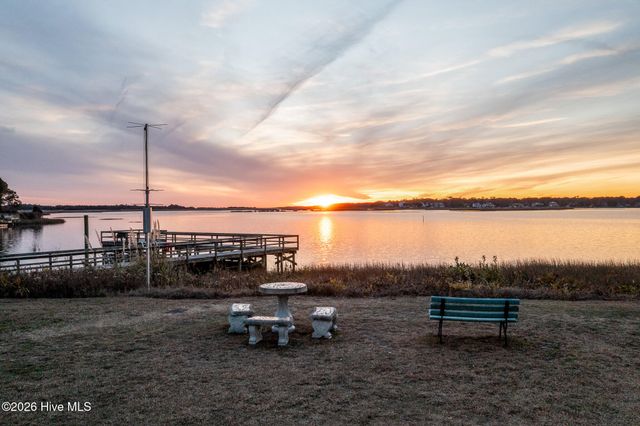 3165 Island Drive SE, Bolivia, NC 28422