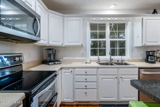 3165 Island Drive SE, Bolivia, NC 28422