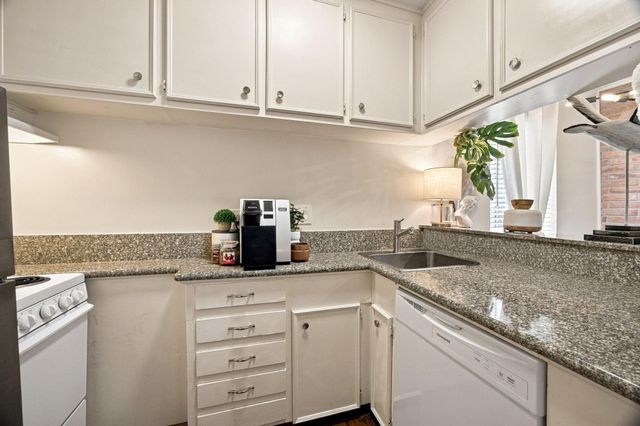 3400 Timmons Lane 80, Houston, TX 77027