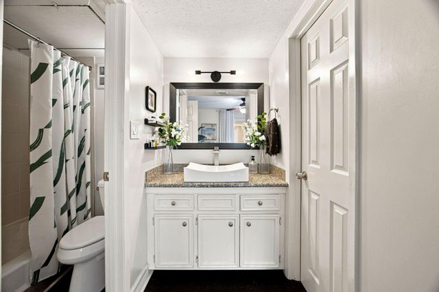 3400 Timmons Lane 80, Houston, TX 77027