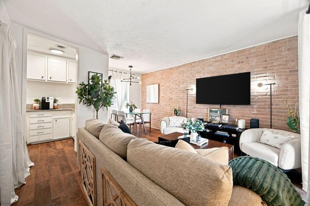 3400 Timmons Lane 80, Houston, TX 77027