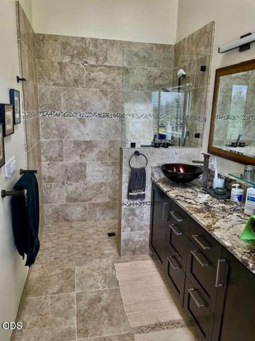 693 Ironwood Drive, Eagle Point, OR 97524