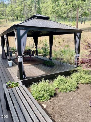 693 Ironwood Drive, Eagle Point, OR 97524