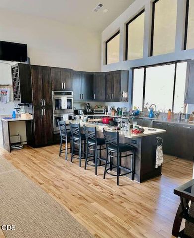 693 Ironwood Drive, Eagle Point, OR 97524