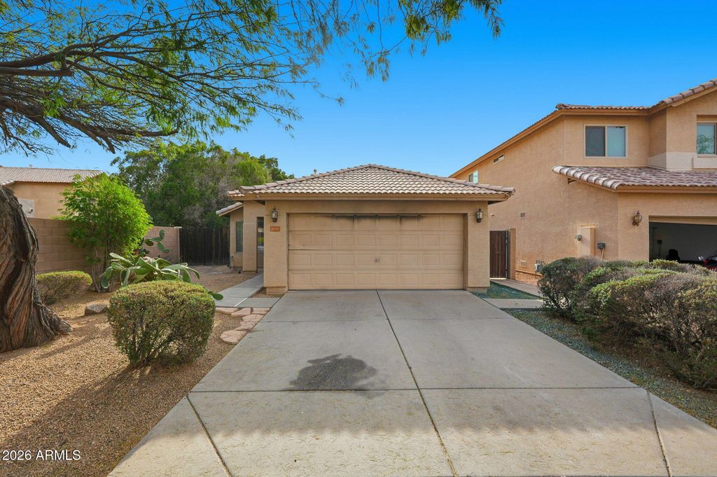 2049 N 109TH Avenue, Avondale, AZ 85392