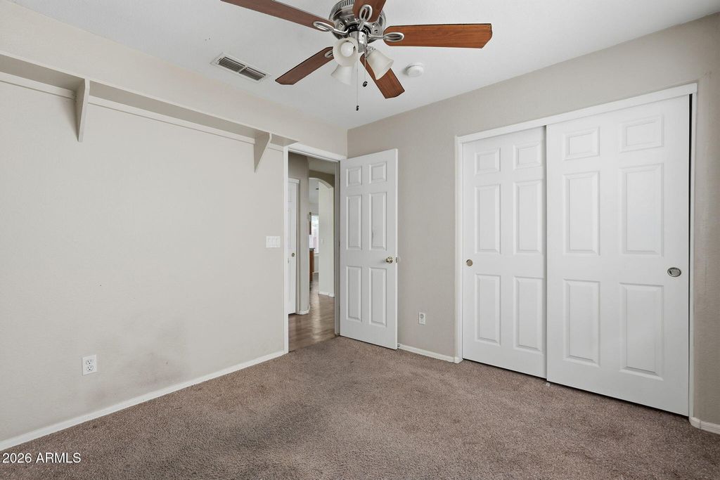 Image 22 of property listing at 2049 N 109TH Avenue, Avondale, AZ 85392