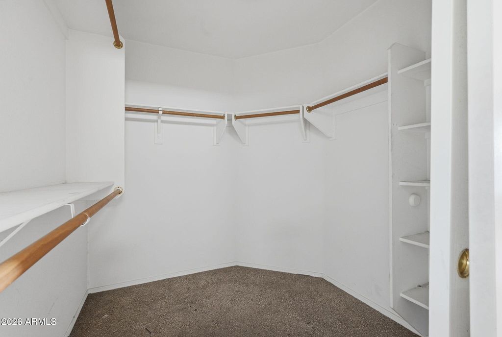 Image 23 of property listing at 2049 N 109TH Avenue, Avondale, AZ 85392