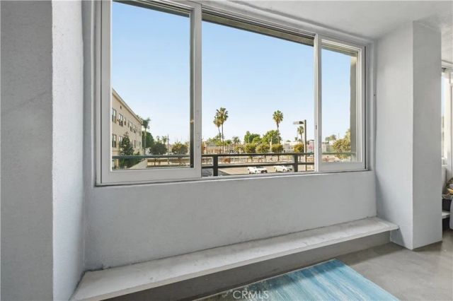 433 Pine Avenue 201, Long Beach, CA 90802