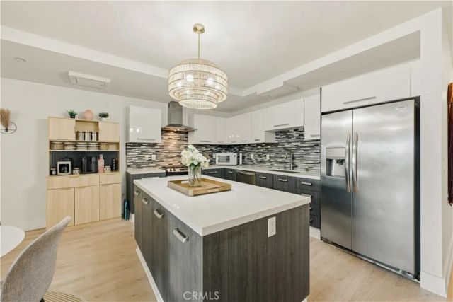 433 Pine Avenue 201, Long Beach, CA 90802