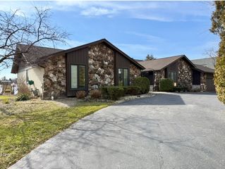 9630 Reding Circle, Des Plaines, IL 60016