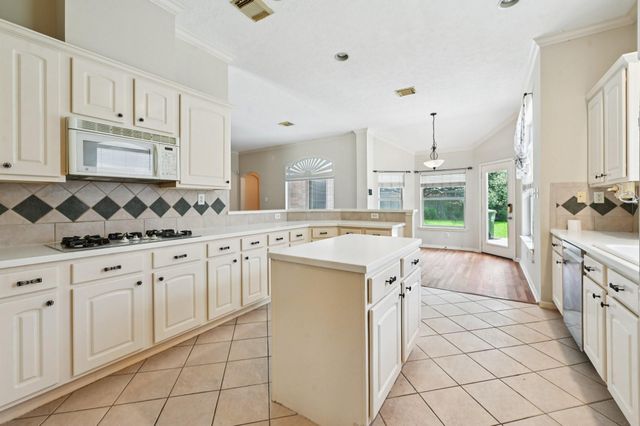 3114 Autumn Court, Pearland, TX 77584