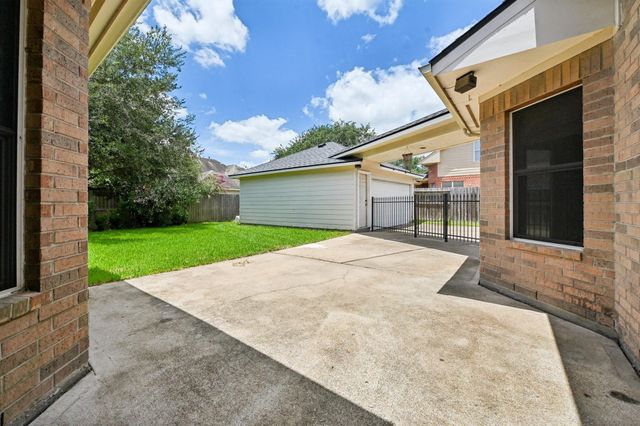 3114 Autumn Court, Pearland, TX 77584