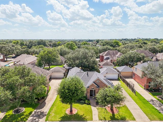 3114 Autumn Court, Pearland, TX 77584